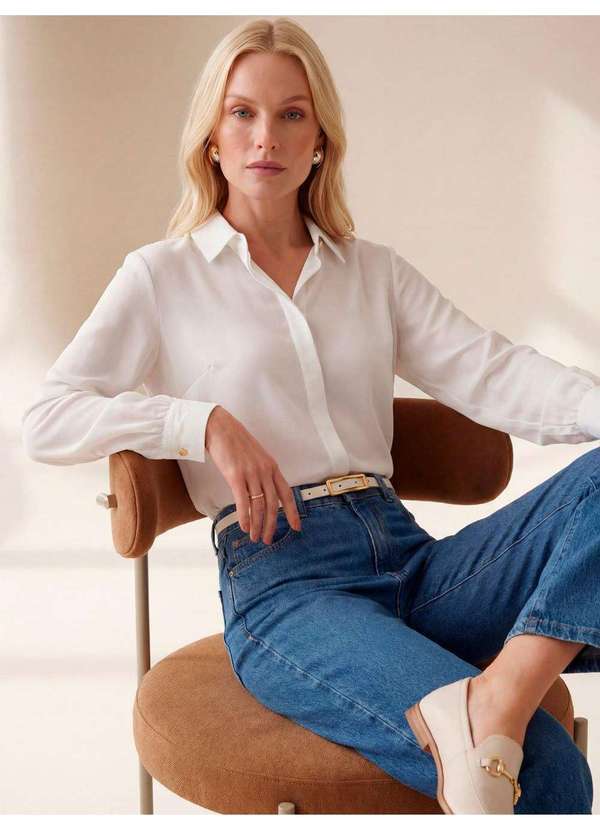 Camisa com Botao Dourado em Crepe Off White Helena - PRINCIPESSA
