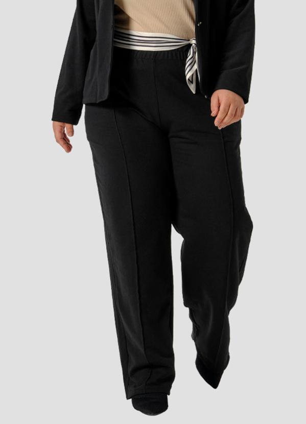 Calca Feminina Plus Size em Moletinho com Bolso Preto - CEREJA ROSA