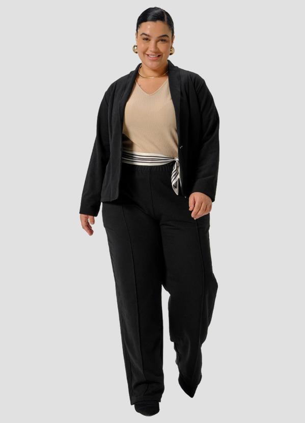 Calca Feminina Plus Size em Moletinho com Bolso Preto - CEREJA ROSA